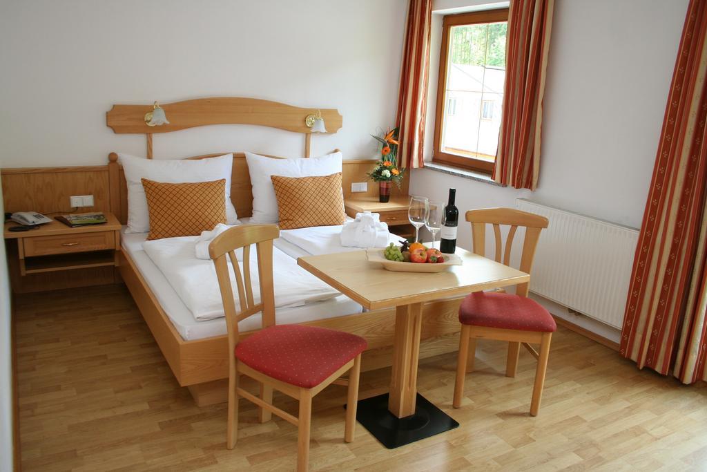 Hotel Alpenrose Muehlbach Am Hochkoenig Kamer foto